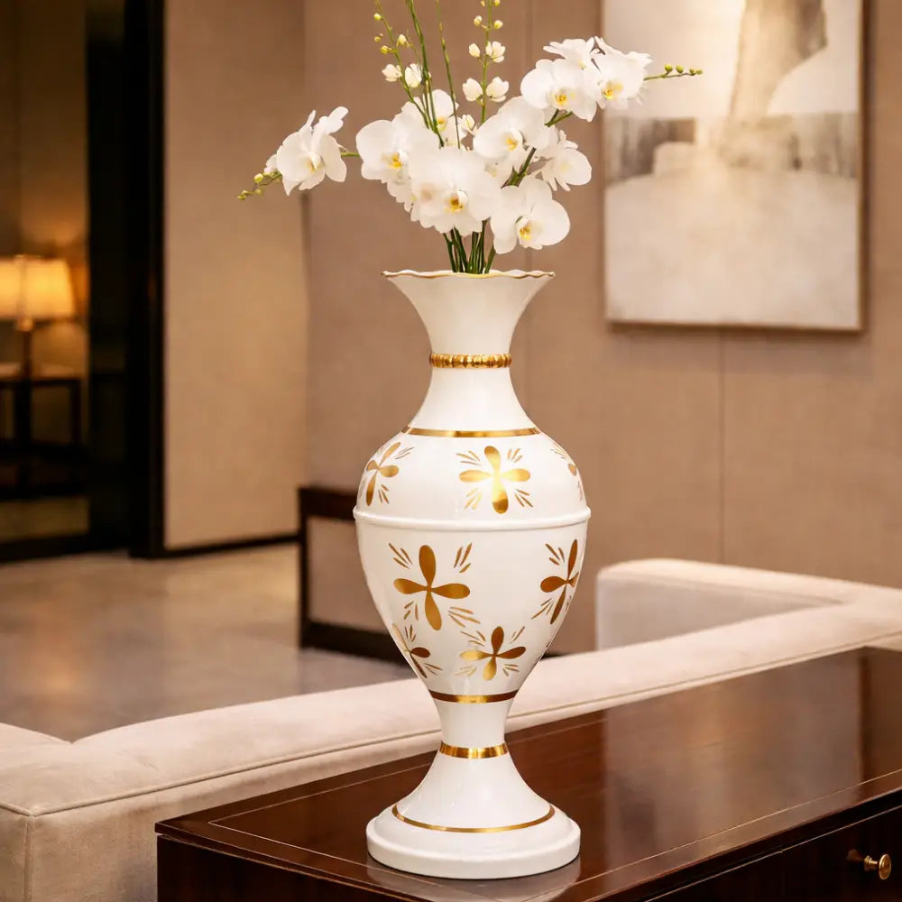 Modern Floor Vase for Corner Styling and Metallic Flower Vase for Hotel Decor